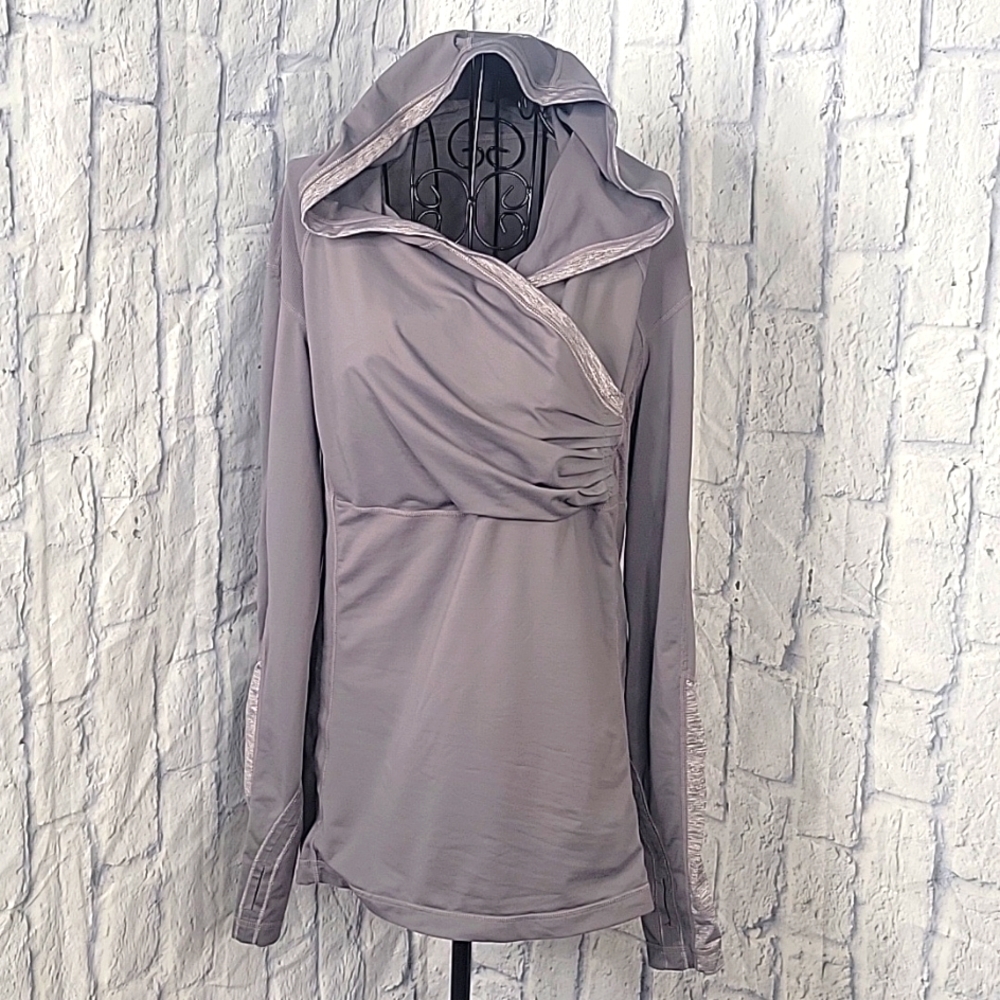 LULULEMON Cross Train Gray Running Pullover Hoodie Jacket Chest 38" Lg. 25 "